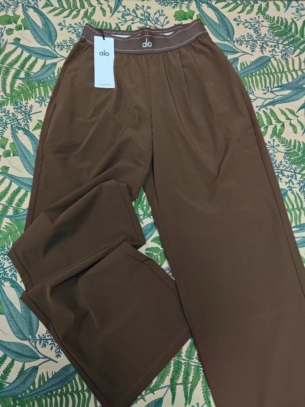 🍃ALO Yoga Suit Up Trouser Regular Espresso Brown 😉NWT Brown Wide Leg Pants